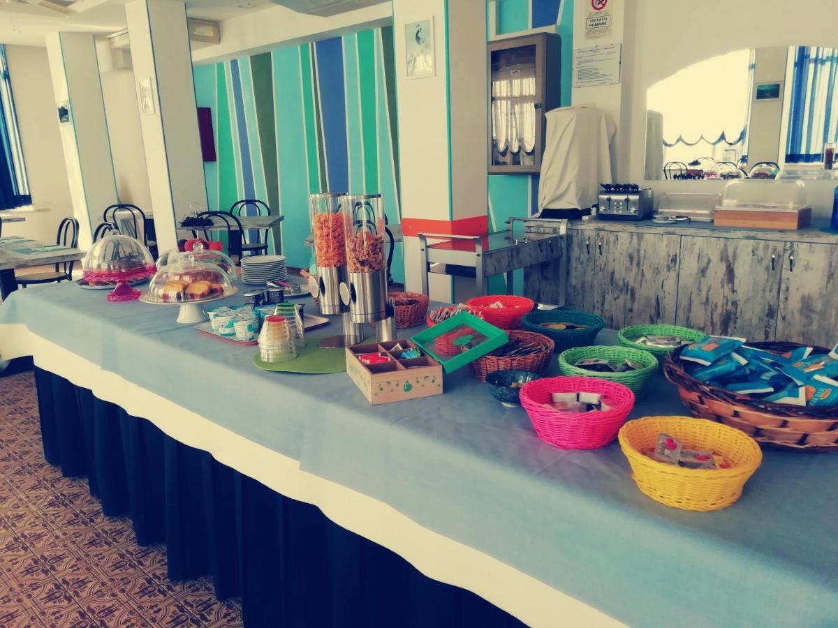 Hotel Goldene Rose Rimini Ngoại thất bức ảnh