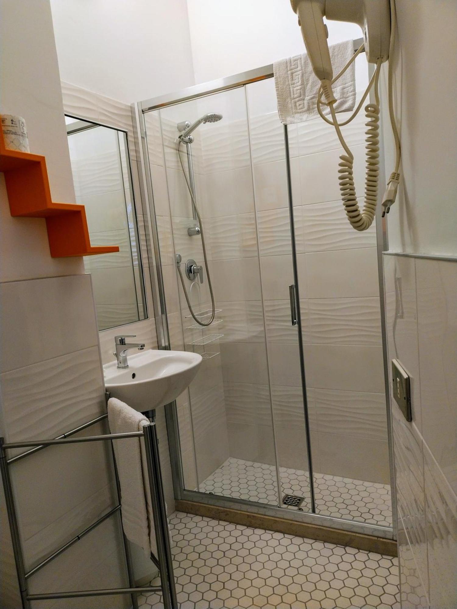 Hotel Goldene Rose Rimini Ngoại thất bức ảnh