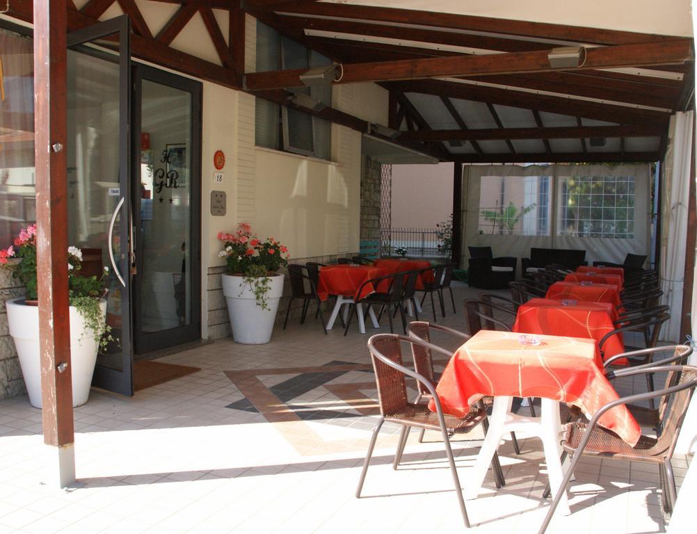 Hotel Goldene Rose Rimini Ngoại thất bức ảnh